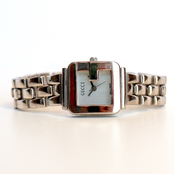 Gucci ladies quartz wrist watch - Picture 8 of 11